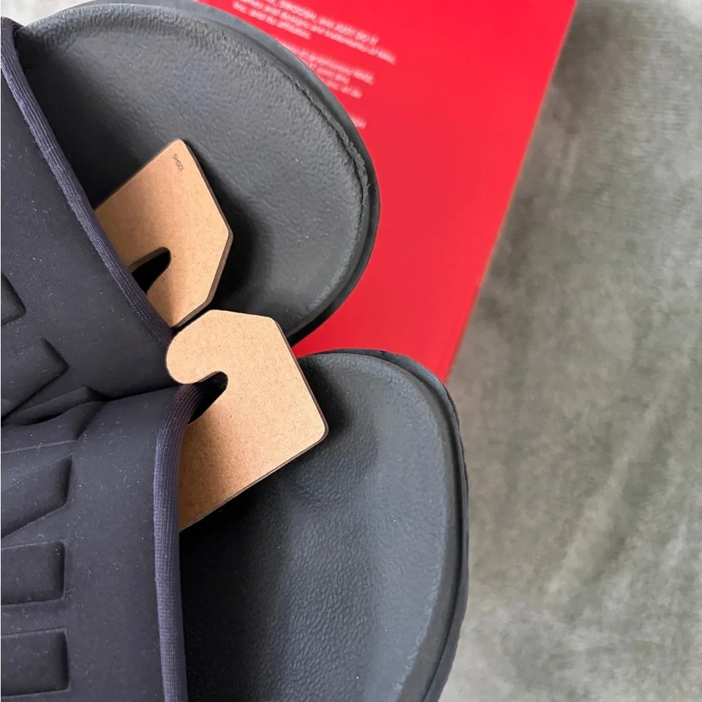 Nike Women's Offcourt Slides - Picture 8 of 11